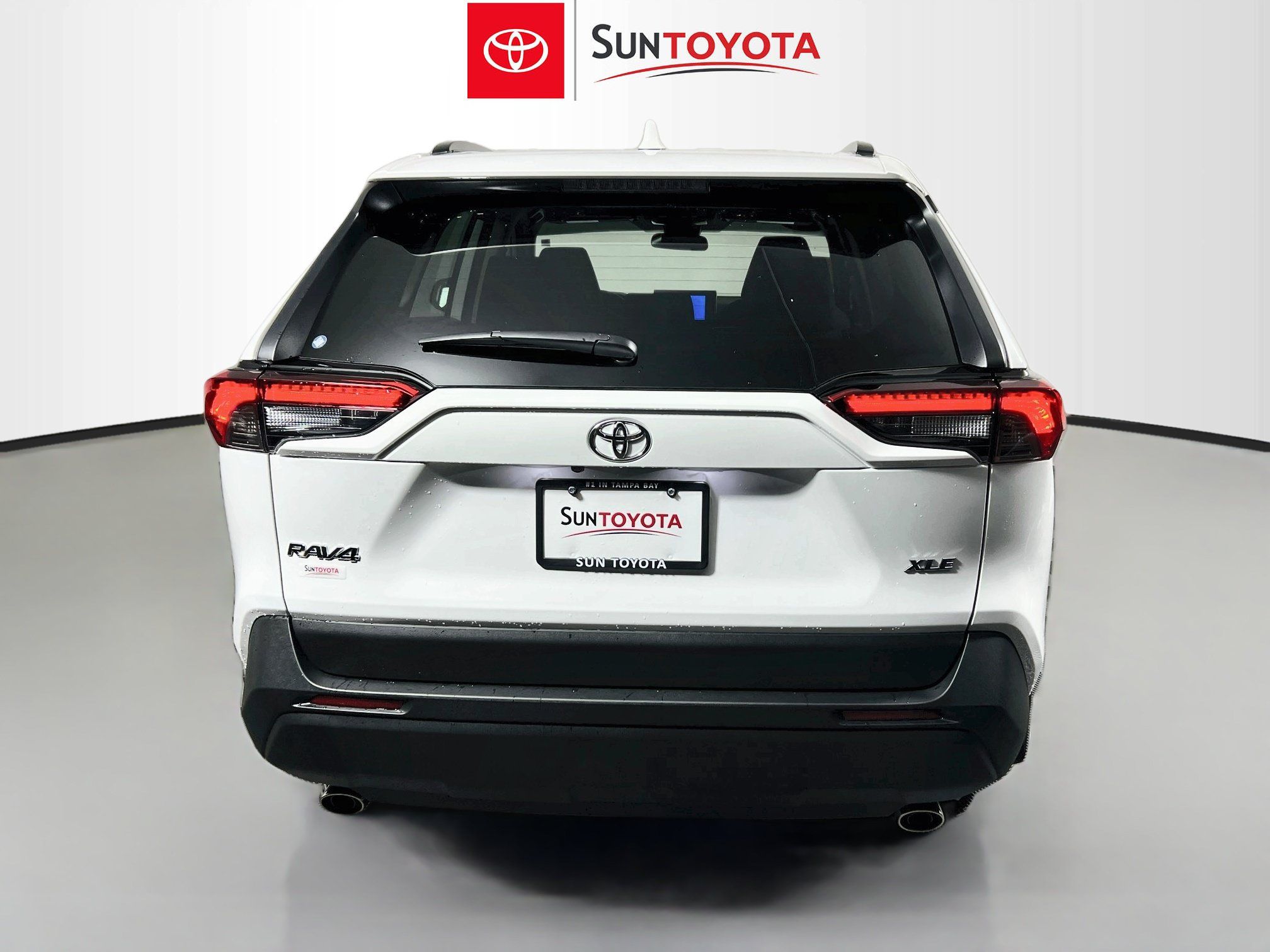 Used 2025 Toyota RAV4 XLE w/ Convenience Package FWD image 5