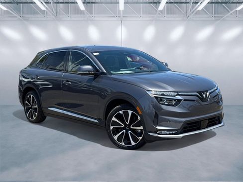 New 2025 VinFast VF 8 Plus image 1