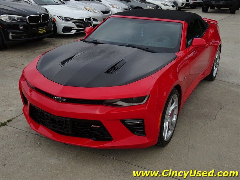 Used 2016 Chevrolet Camaro SS RWD image 4