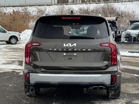 Used 2023 Kia Telluride S image 4