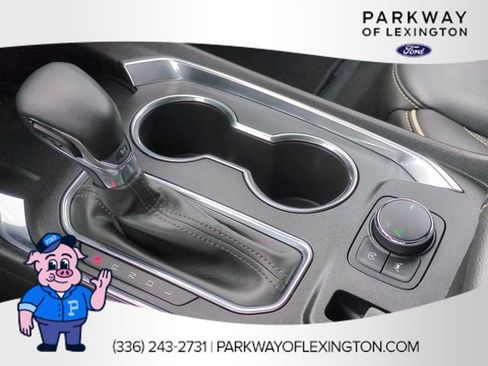 Used 2023 Chevrolet Traverse Premier w/ Redline Edition FWD image 26