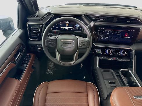 New 2026 GMC Sierra 3500 Denali Ultimate w/ LPO, Black Badging Package image 23
