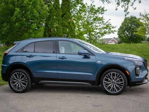 Used 2024 Cadillac XT4 Sport AWD/4WD image 4