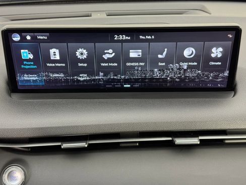 Used 2024 Genesis Electrified GV70 Advanced image 28