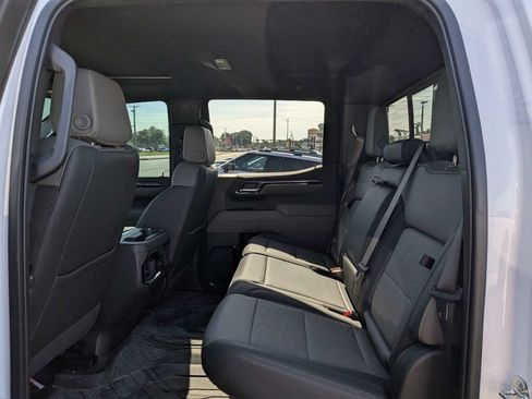 Used 2025 Chevrolet Silverado 1500 ZR2 w/ Technology Package AWD/4WD image 12