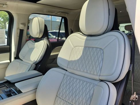 Certified 2023 Lincoln Navigator L Black Label AWD/4WD image 21