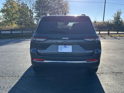 Used 2025 Jeep Grand Cherokee Laredo X w/ Luxury Tech Group I image 6