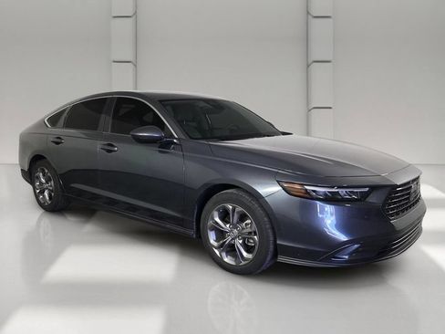 Used 2024 Honda Accord EX image 2