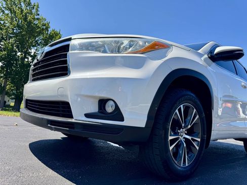 Used 2016 Toyota Highlander XLE w/ Protection Package #3 AWD/4WD image 10