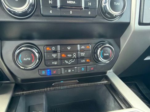 Used 2021 Ford F250 Lariat AWD/4WD image 14