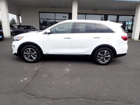 Used 2019 Kia Sorento EX w/ EX Touring Package image 2