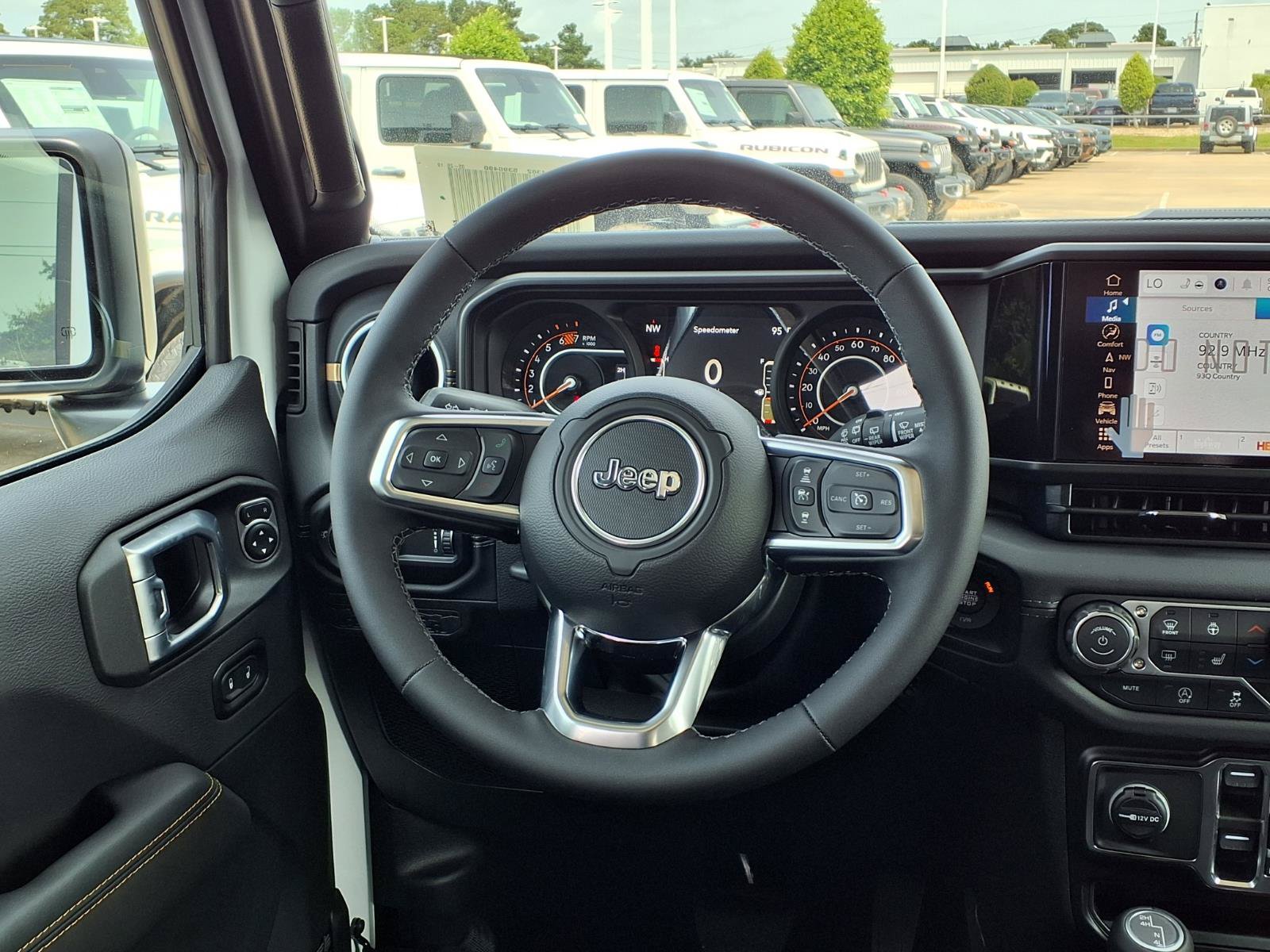 New 2026 Jeep Wrangler Unlimited Sahara AWD/4WD image 10