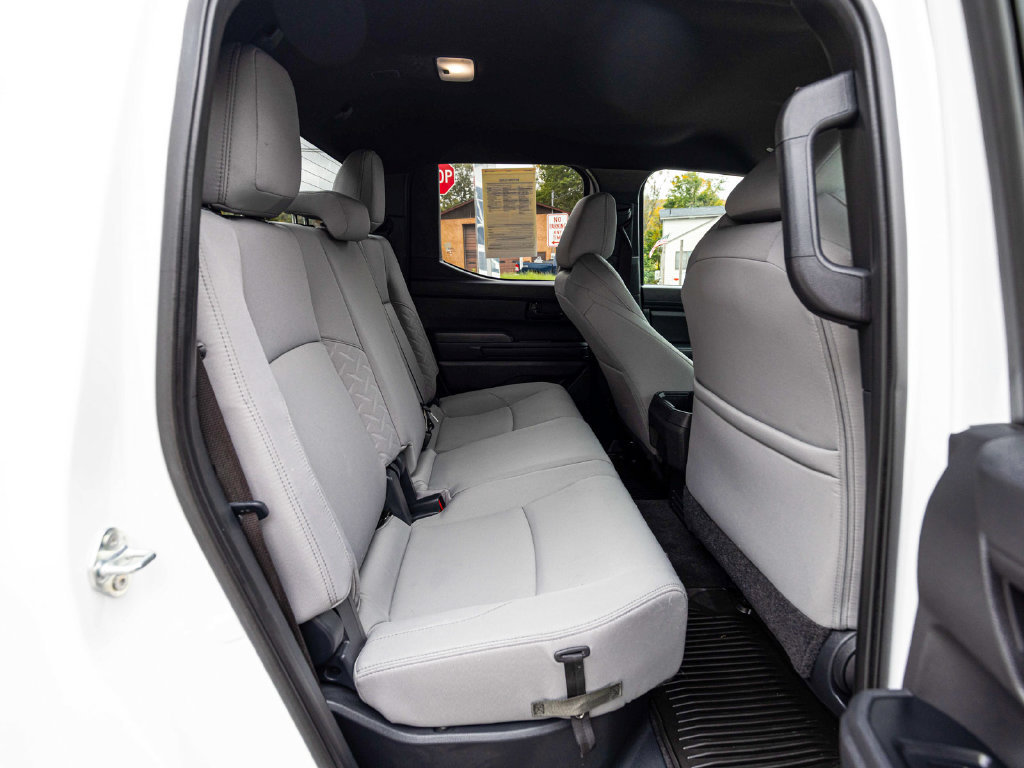 Used 2025 Toyota Tacoma SR5 AWD/4WD image 28