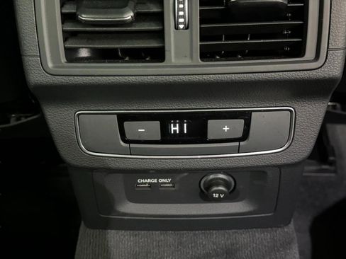 Certified 2023 Audi Q5 2.0T Premium w/ Convenience Package image 11