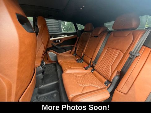 Used 2019 Lamborghini Urus AWD/4WD image 6