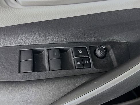 Used 2023 Toyota Corolla SE w/ Carpet Mat Package (TMS) FWD image 24