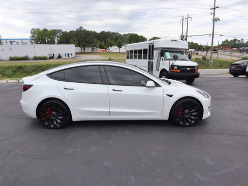 Used 2022 Tesla Model 3 Performance AWD/4WD image 12
