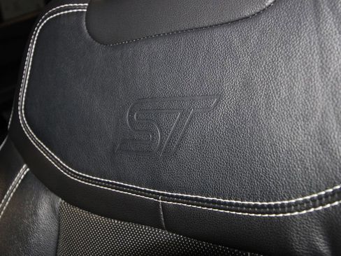 Used 2023 Ford Explorer ST w/ Equipment Group 401A image 26