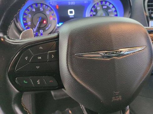Used 2019 Chrysler 300 S RWD image 28