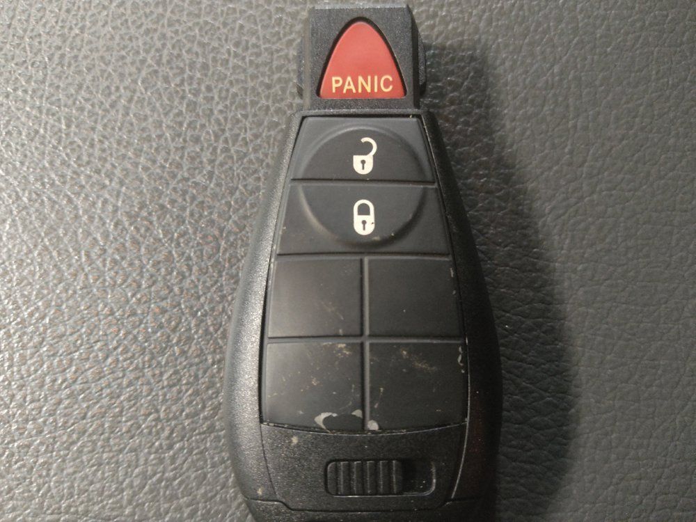 Used 2020 RAM 1500 Classic SLT RWD image 32