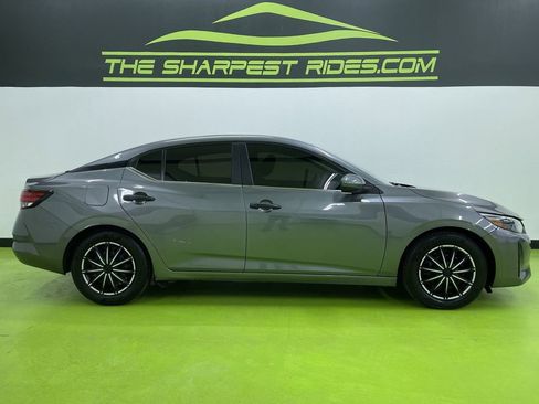 Used 2024 Nissan Sentra S image 11