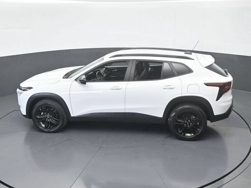 Used 2025 Chevrolet Trax ACTIV FWD image 46