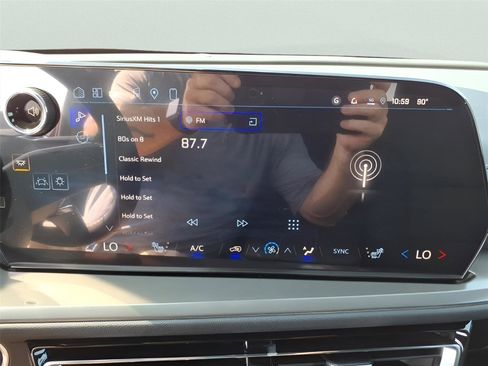 New 2026 Chevrolet Traverse LT w/ LPO, Floor Liner Package image 20