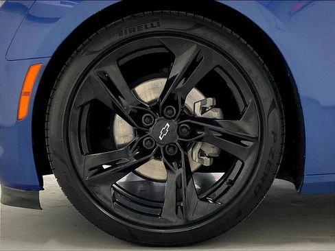 Used 2021 Chevrolet Camaro LT RWD image 38