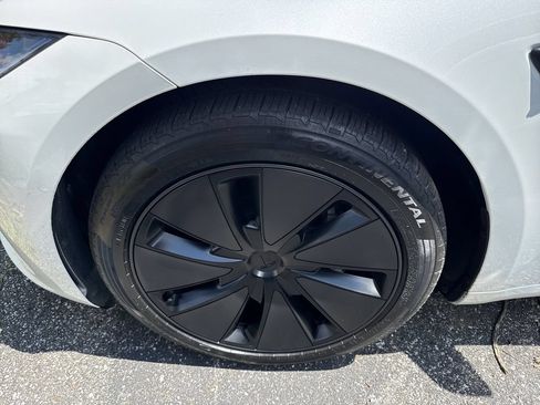 Used 2024 Tesla Model 3 Long Range AWD/4WD image 5