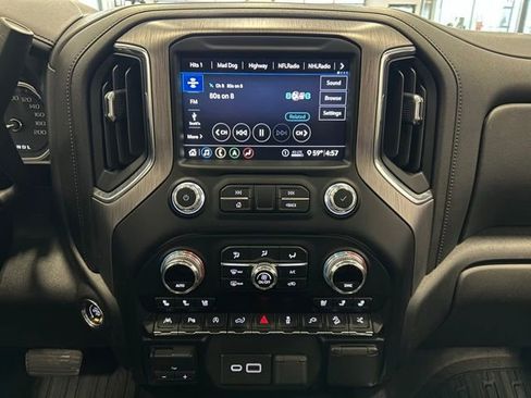 Used 2020 GMC Sierra 1500 Denali w/ Denali Ultimate Package AWD/4WD image 18