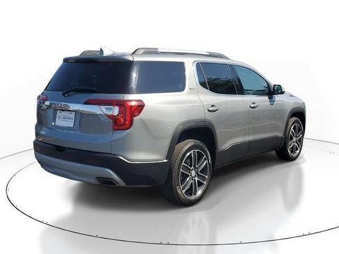 Used 2023 GMC Acadia SLT w/ Technology Package FWD image 4