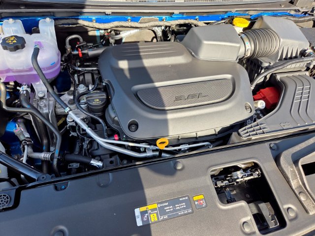 New 2027 Chrysler Pacifica Select FWD image 20