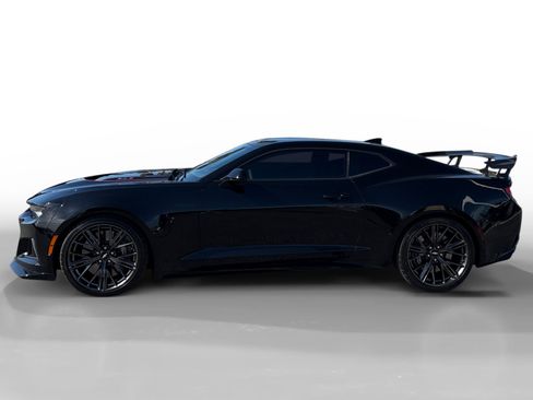 Used 2018 Chevrolet Camaro ZL1 image 2