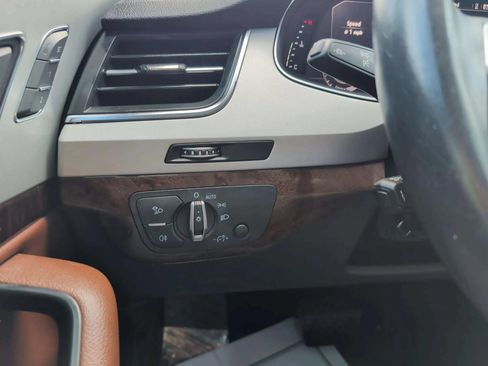 Used 2019 Audi Q7 2.0T Premium Plus w/ Premium Plus Package AWD/4WD image 24