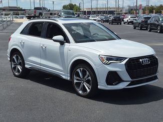 Used 2021 Audi Q3 2.0T Premium Plus w/ Premium Plus Package AWD/4WD video 3