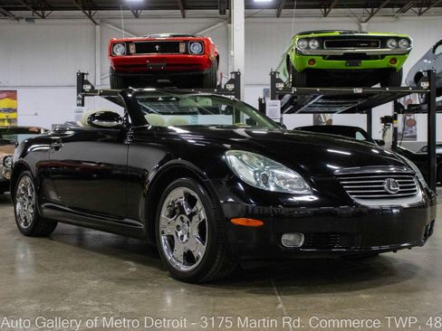 Used 2004 Lexus SC 430 Convertible RWD image 11