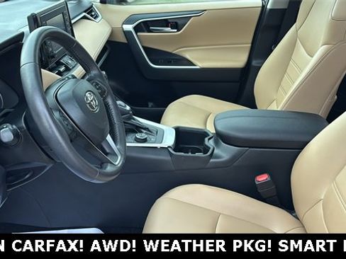 Used 2022 Toyota RAV4 XLE Premium image 22