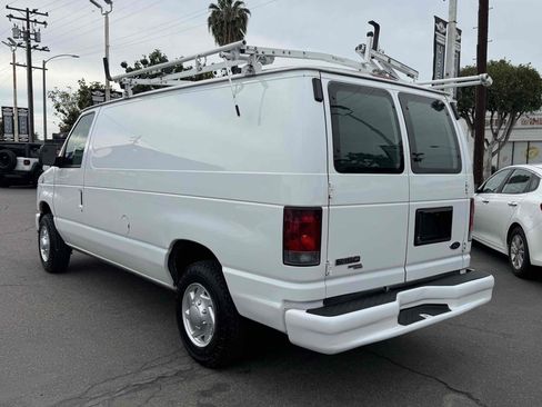 Used 2013 Ford E-150 and Econoline 150 image 2