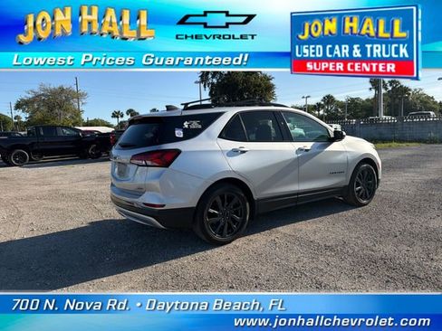 Used 2022 Chevrolet Equinox RS w/ RS Leather Package FWD image 10
