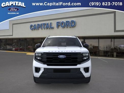 New 2026 Ford Expedition Max Active RWD image 6