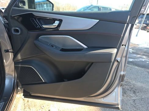 Used 2023 Acura MDX A-Spec image 8