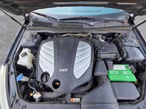 Used 2014 Kia Cadenza Premium w/ Technology Package image 14