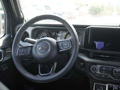New 2026 Jeep Gladiator Sport AWD/4WD image 28