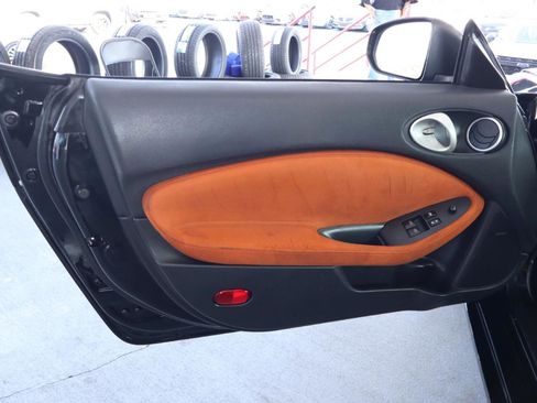 Used 2014 Nissan 370Z Touring w/ Sport Package RWD image 28