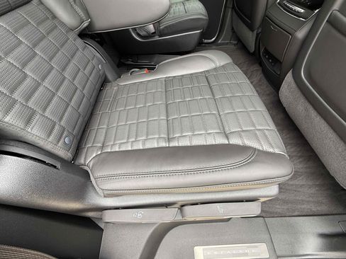 Used 2026 Cadillac Escalade V w/ LPO, ONYX Package AWD/4WD image 91