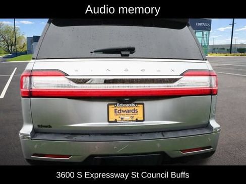 Used 2020 Lincoln Navigator Reserve AWD/4WD image 9