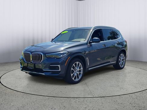 Used 2022 BMW X5 xDrive45e w/ Climate Comfort Package AWD/4WD image 2