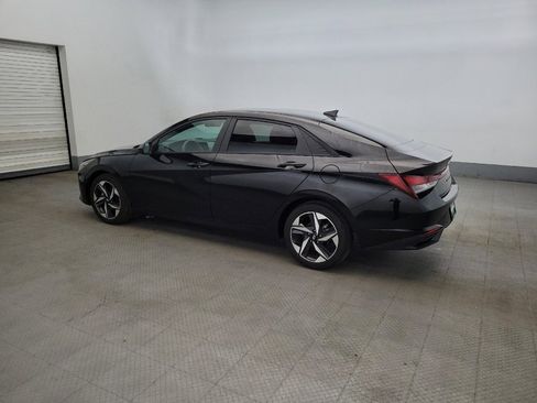 Used 2023 Hyundai Elantra SEL w/ Convenience Package image 3