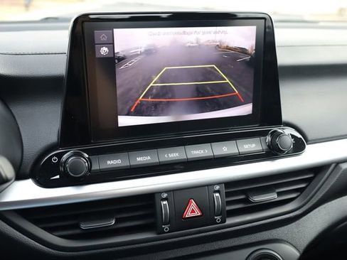 Certified 2024 Kia Forte LXS image 18