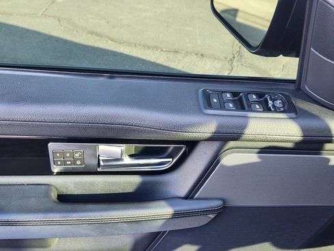Used 2013 Land Rover Range Rover Sport HSE AWD/4WD image 19
